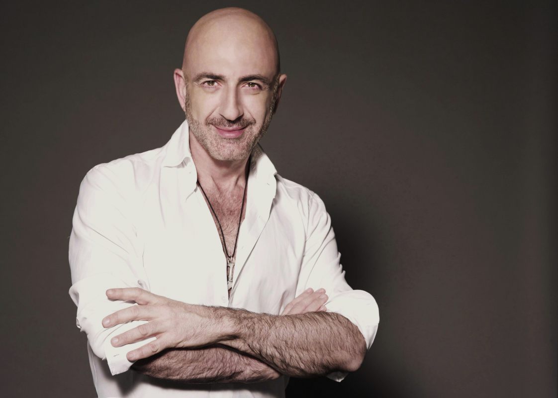 Serhat presents his 2016 Eurovision entry for San Marino ...